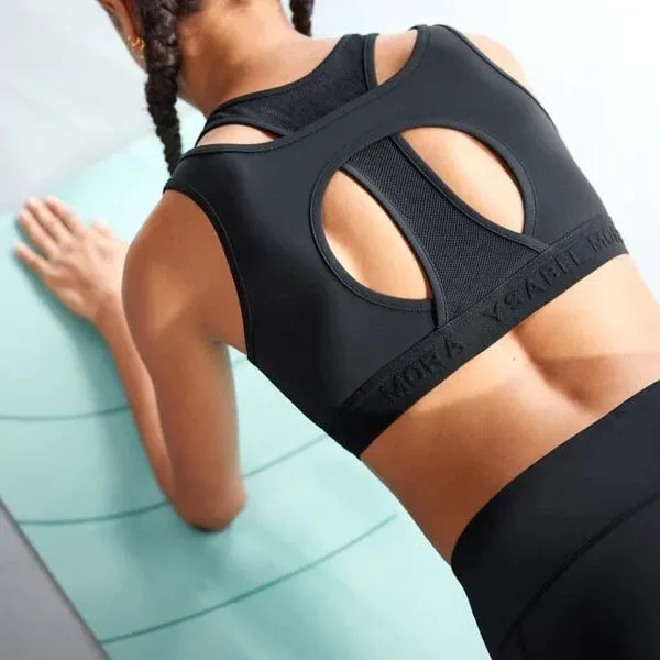 Женский спортивный топ Ysabel Mora.webp